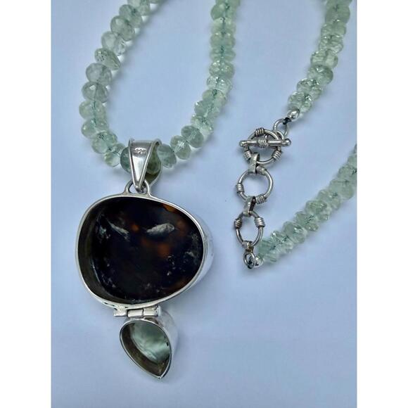Vintage Green Amethyst & Mabé Pearl Pendant Necklace. Sterling Silver Setting. - Picture 8 of 8
